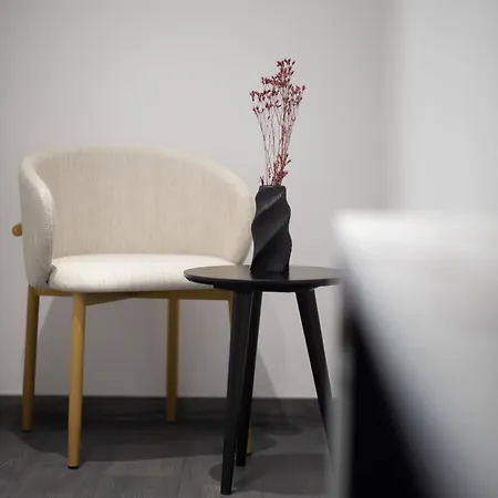 Destiny & Ξενοδοχείο