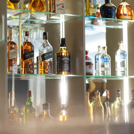 Ξενοδοχείο Destiny &