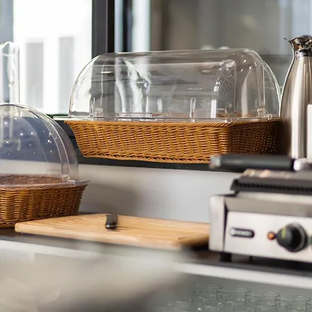 Ξενοδοχείο Destiny & 4*