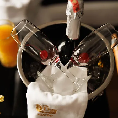 Ξενοδοχείο Destiny &