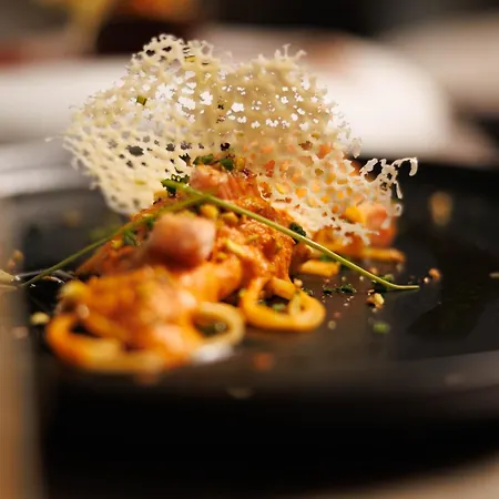 Destiny & Ξενοδοχείο 4*