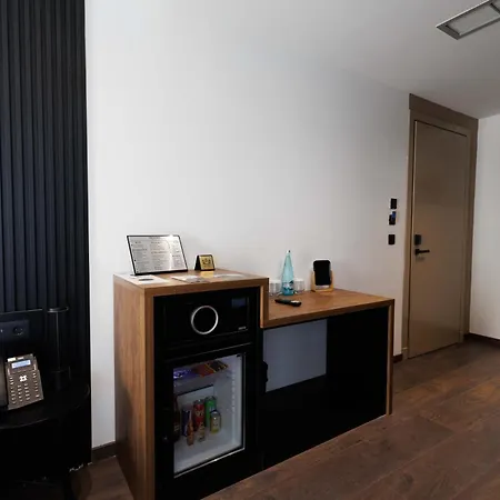 Hotel Destiny & Yzberish