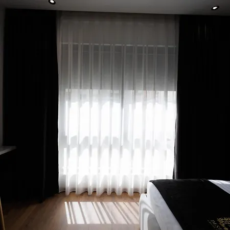 Ξενοδοχείο Destiny &