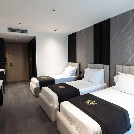 Destiny & Ξενοδοχείο