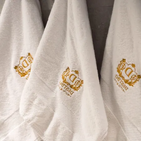 Destiny & Ξενοδοχείο 4*