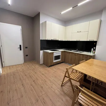 Destiny & Hotell Yzberishti